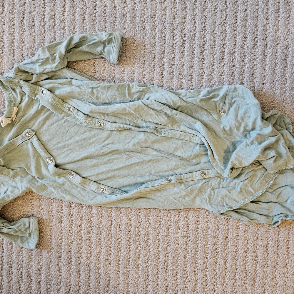 Kyte Baby Light Green Button-Up Baby Onesie